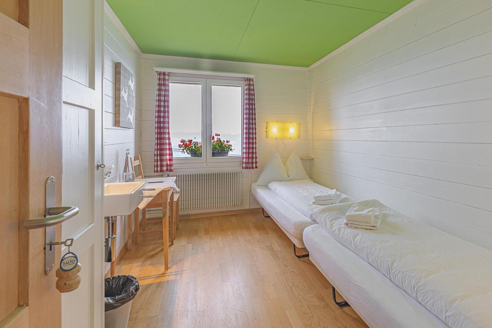 Hotel Berghaus Niederhorn Beatenberg Zewnętrze zdjęcie